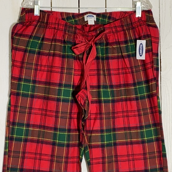 Maternity Plaid Flannel Pajama Pants - Picture 4 of 11